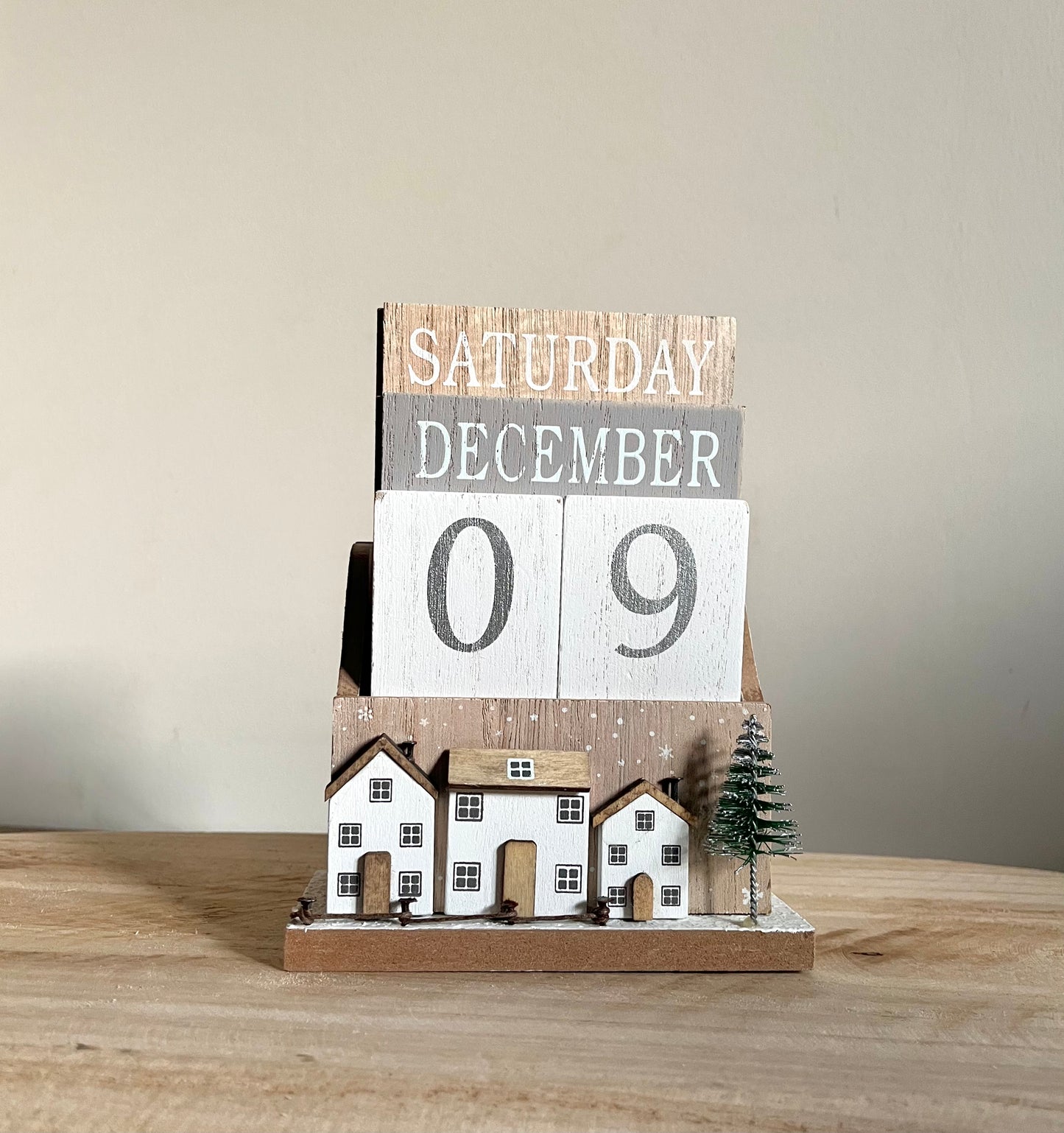 Scandi Village Scene Calendar