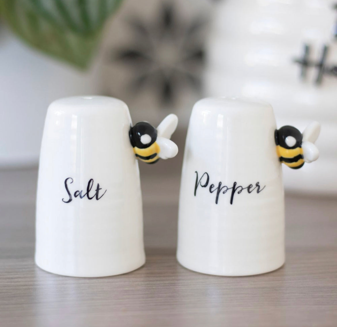 Ceramic Bee Salt & Pepper Set