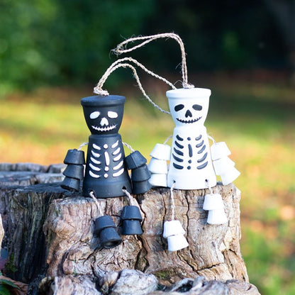 Skeleton Plant Pot Sitter